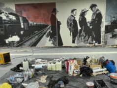 W przejściu podziemnym stacji Warszawa Gdańska powstaje mural prezentujący historię kolei i stolicy