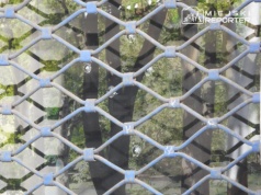 Strzały w centrum Warszawy. Ktoś ostrzelał budynek szkoły