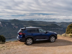 Nowy Nissan X-Trail 2026 – popularny SUV z nowym designem