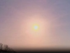 Ognista kula nad Europą. ESA bada bolid, który mógł uszkodzić dach