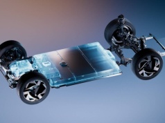 Renault skupia się na napędach spalinowych, więcej hybryd w Europie i poza nią. Elektryki na platformie RGEV Medium 2.0