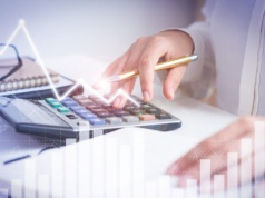 Zwrot PIT 2025: jak szybko trafią pieniądze na konto podatnika?