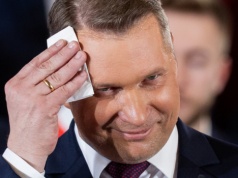 Czarnek kpił z "OZE". Media: Wziął dużą dotację z UE na panele fotowoltaiczne