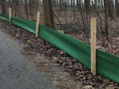 W Krakowie stanęły specjalne bariery i pułapki