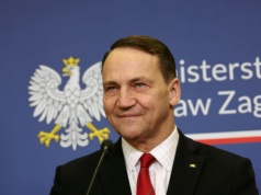Sikorski zapewnia: Nie ma planów dołączenia do wojny na Bliskim Wschodzie
