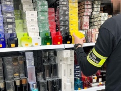 Milionowe straty światowych marek. Wielka konfiskata podróbek w Wólce Kosowskiej