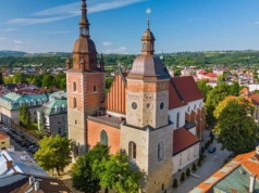 „To wiosna Kościoła”. Rekordowa liczba narzeczonych przystąpiła do nauk przedmałżeńskich