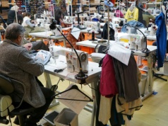 Nie tylko ropa i złoto. Wojna na Bliskim Wschodzie uderza w fast fashion