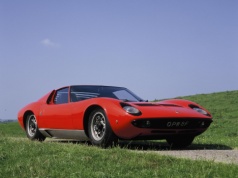Lamborghini Miura kończy 60 lat. Samochód, który stworzył pojęcie „supercar”