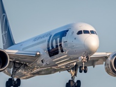 Rejsy LOT-u dla Polaków na Bliskim Wschodzie. Przewoźnik tłumaczy się z cen biletów