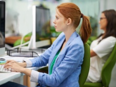 Co szósty Polak boi się stracić pracę. Strach zatrzymuje pracowników na etatach