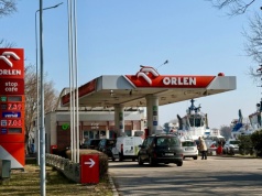 Niemieckie media: rady dla tankujących w Polsce i promocja Orlenu