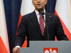 Weto do SAFE. Nawrocki: „Uderza w naszą suwerenność i bezpieczeństwo”