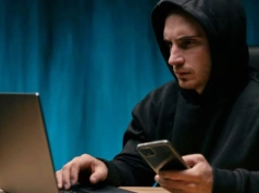 Oszustwo telefoniczne. Senior powiesił pieniądze na ogrodzeniu