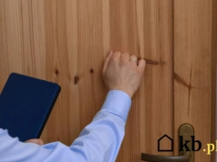 Komornik może wejść do mieszkania bez zgody. Ale tych rzeczy nie wolno mu zabrać