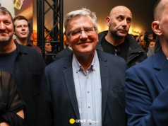 Bronisław Komorowski z żoną na premierze filmu. Tak teraz wygląda była pierwsza dama