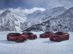 Alfa Romeo i napęd 4×4: historia technologii, która dziś napędza całą gamę