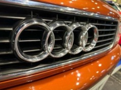 Audi za 130 tys. zł okazało się wrakiem. Senior kupił auto w salonie