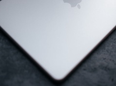 MacBook Neo: pozytywne zaskoczenie także po jego rozbiórce. Ten komputer da się naprawić!
