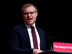 Sankcje na rosyjską ropę. Ten kraj nie ustępuje