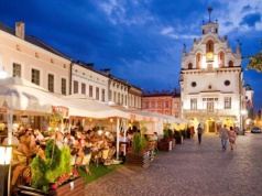 Więcej ogródków, ale też wyższe opłaty. Restauratorzy powalczą o miejsca na Rynku