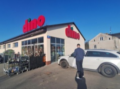 W Dino idą po swoje. "Solidarność" po rozmawach z zarządem, OPZZ szykuje się do mediacji