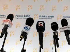 Prokuratura przyjrzała się kampaniom Polski 2050. Efekt? Zarzuty dla trzech osób