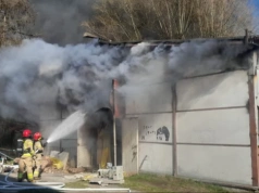 Pożar magazynu w sąsiedztwie szpitala przy Kamieńskiego