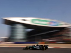 Russell najszybszy w kwalifikacjach do sprintu w Chinach w 2026 roku