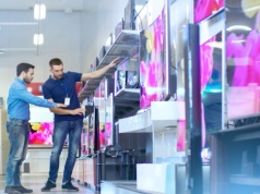 Na wiosnę i OLED-y tanieją. Telewizor Samsung 55" za 3300 zł w RTV Euro