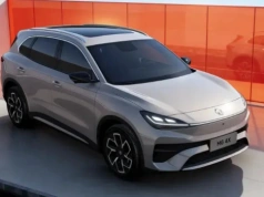 MG 4X: Nowy SUV z półstałą baterią i zasięgiem 500 km trafi na rynek w tym roku