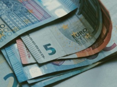 Kolejny kraj UE przyjmie euro? Referendum możliwe już w 2030