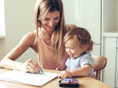 800 plus to nie wszystko. Nie każdy wie, ze rodzicom przysługuje dodatkowe 1500 zł