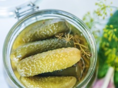 To ulubiona surówka mojej rodziny. Robię ją na okrągło, pasuje do wielu dań