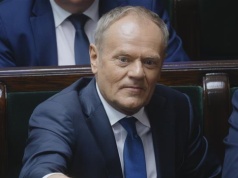 "Czy jest się czego bać?". Tusk ostrzega przed drugim dnem weta Nawrockiego