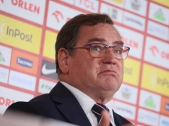 Dwa lata i koniec! Urban chce powrotu przed barażami