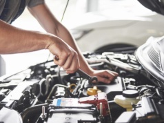 Tylko 25% właścicieli aut dokonuje niezbędnych napraw przed sprzedażą – Raport AAA Auto