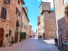 Włoskie miasto z dala od tłumów. Zapomnij o Florencji i Pizie