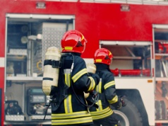 Groźny pożar fermy drobiu. W środku było około 12 tys. zwierząt