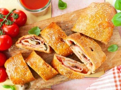 Rolada zamiast pizzy? Spróbuj stromboli!