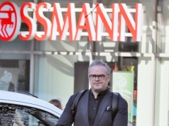 Sławomir Nowak widziany w Warszawie w nietypowej sytuacji. Zobacz zdjęcia