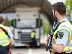 Niemcy obawiają się fali uchodźców. "Europa musi być przygotowana"