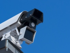 Fotoradary akustyczne nie ograniczają hałasu. Ekspert tłumaczy dlaczego