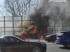 Pożar busa i wypadek na S2. Trasa była zablokowana w obu kierunkach