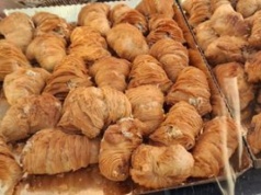 Wyglądają jak małe homary, a Włosi przegryzają je do espresso. Polacy prawie nie znają