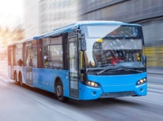 15-latek ukradł autobus i ruszył w trasę. Wszystko dla swojej dziewczyny