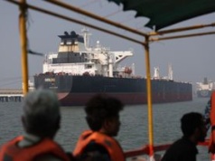 Szef MSZ Iranu zaskakuje. "Cieśnina Ormuz jest otwarta"