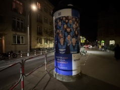 Kraków usuwa nielegalne reklamy. Z ulic zniknęło już prawie 200 słupów i 40 tablic