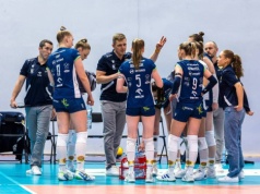 Niespodzianka. Czołowy klub Tauron Ligi ograny