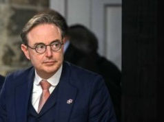 Premier Belgii apeluje o negocjacje z Putinem